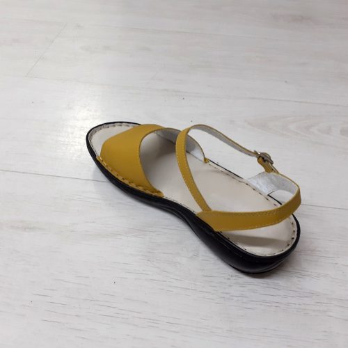 500 sárga női szandál