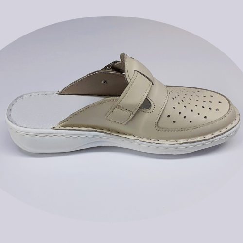 7004 bézs női klumpa