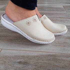 7006 Bézs női klumpa