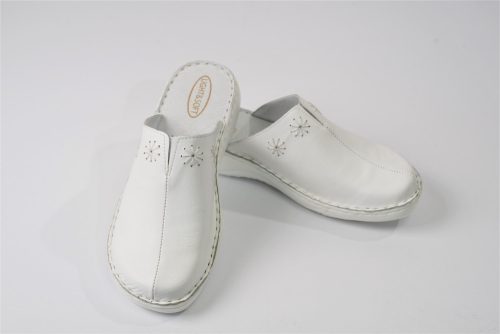 7006 Fehér női klumpa papucs