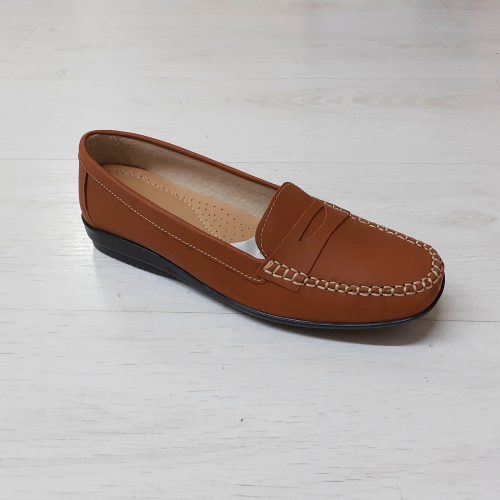 9008 Camel női mokaszin
